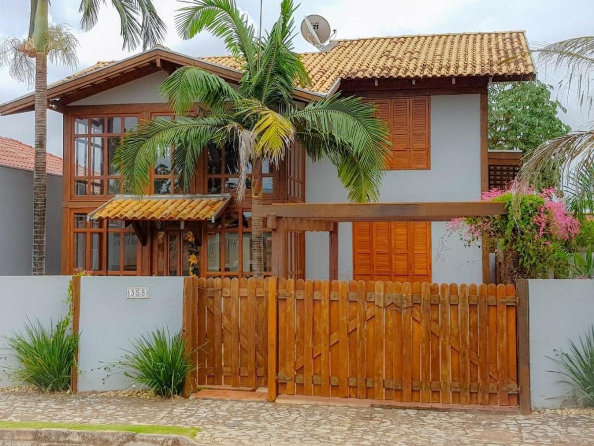 Villa Casa Com Piscina, Bem Localizada Bonito  Exterior foto